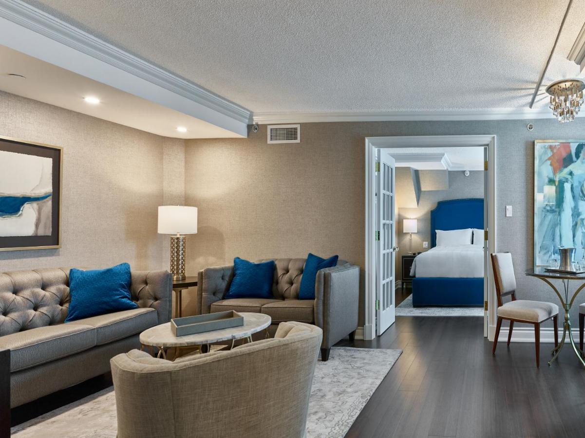 Chateau Vaudreuil ภายนอก รูปภาพ A suite at the Ritz-Carlton, Boston
